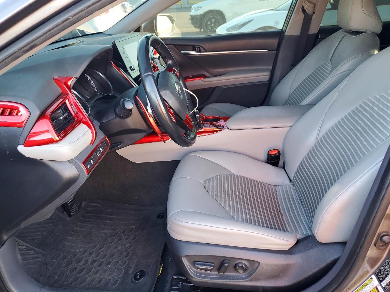 2022 Toyota Camry Hybrid Se - Фото 7