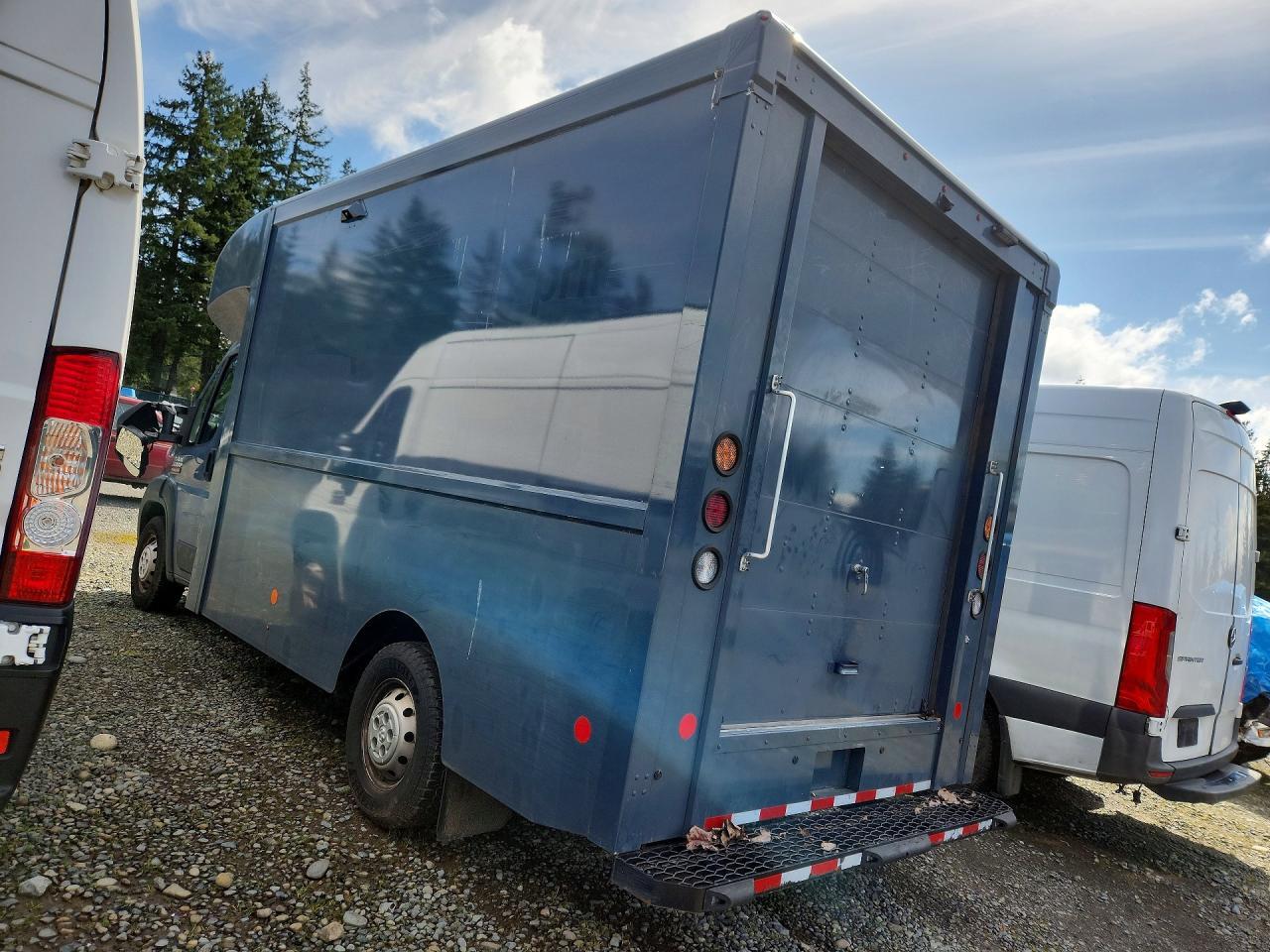 2022 Ram Promaster 3500 Delivery Truck - Image 2