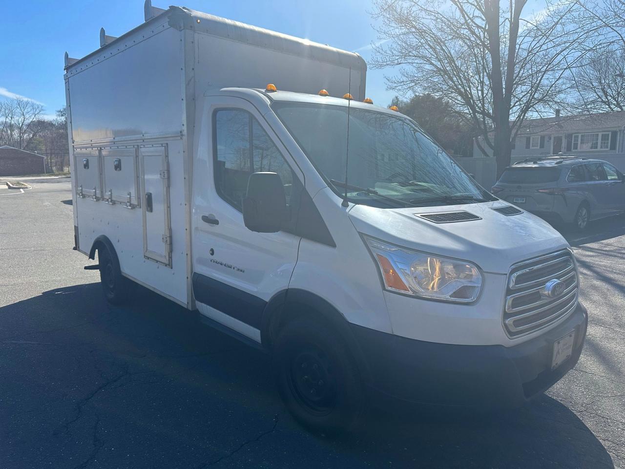 2017 Ford Transit T-350 - Image 4