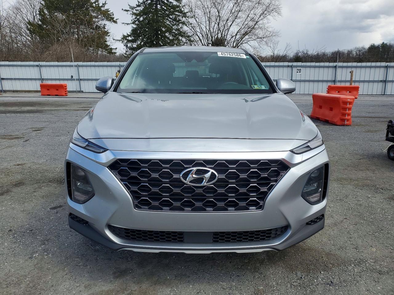 2020 Hyundai Santa Fe Se - Фото 5