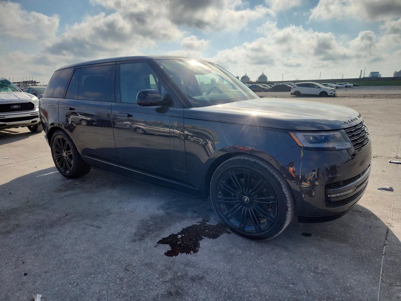 2025 Land Rover Range Rover Se - Фото 4