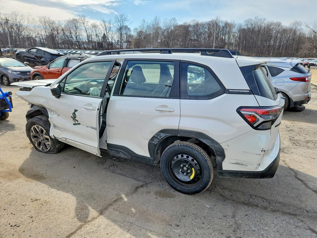 2025 Subaru Forester - Фото 2