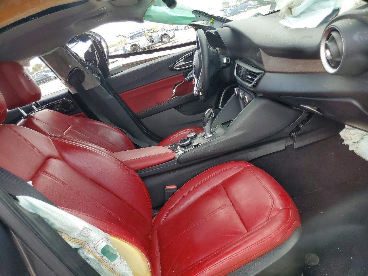 2017 Alfa Romeo Giulia Ti - Фото 7