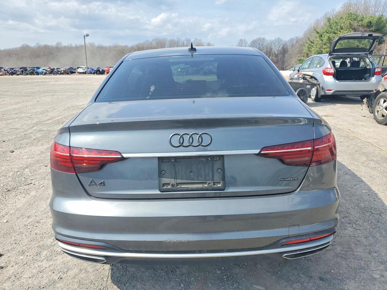2022 Audi A4 Premium 45 - Фото 6