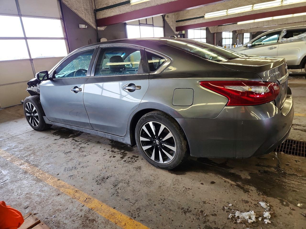 2018 Nissan Altima 2.5 Sl - Image 2
