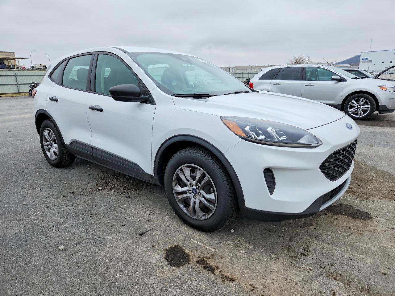 2020 Ford Escape S - Фото 4