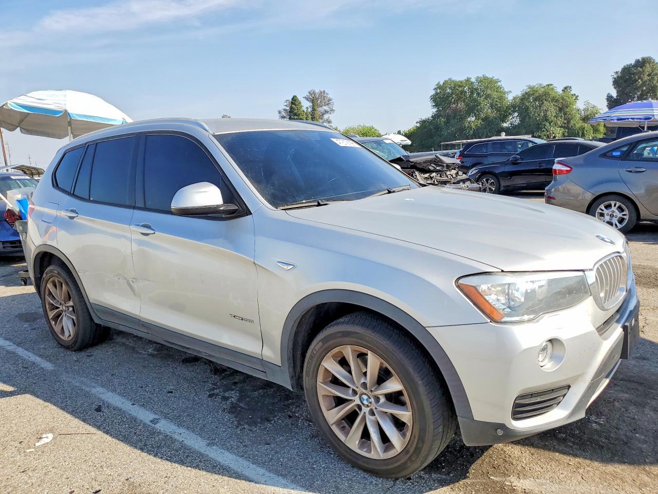 2017 BMW X3 Sdrive28I - Фото 4