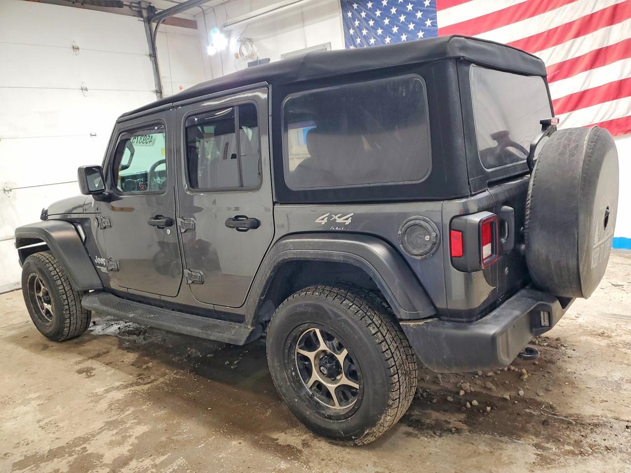 2018 Jeep Wrangler Unlimited Sport - Фото 2