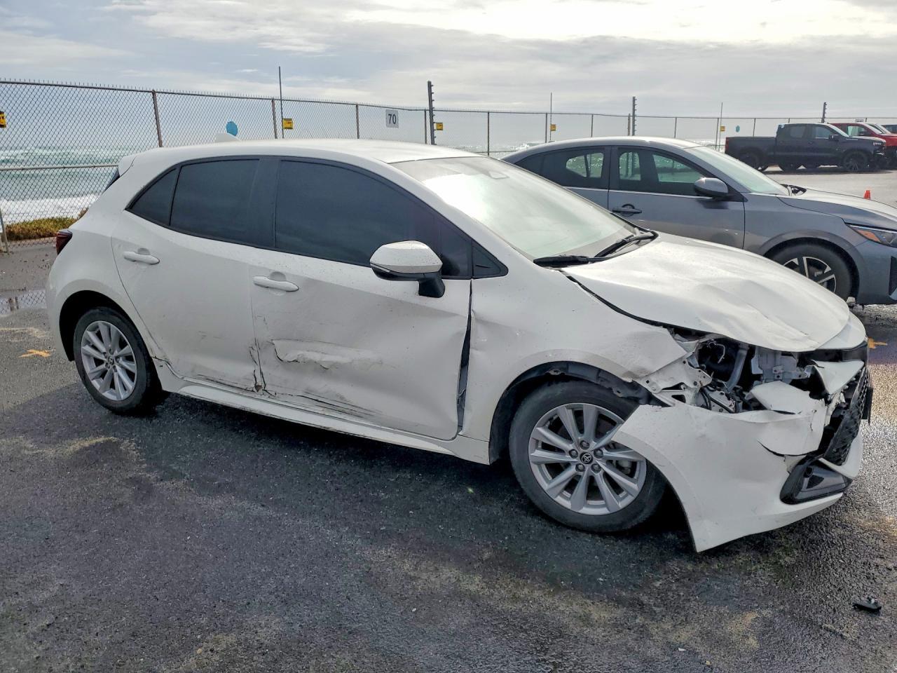 2024 Toyota Corolla Hatchback Se - Image 4