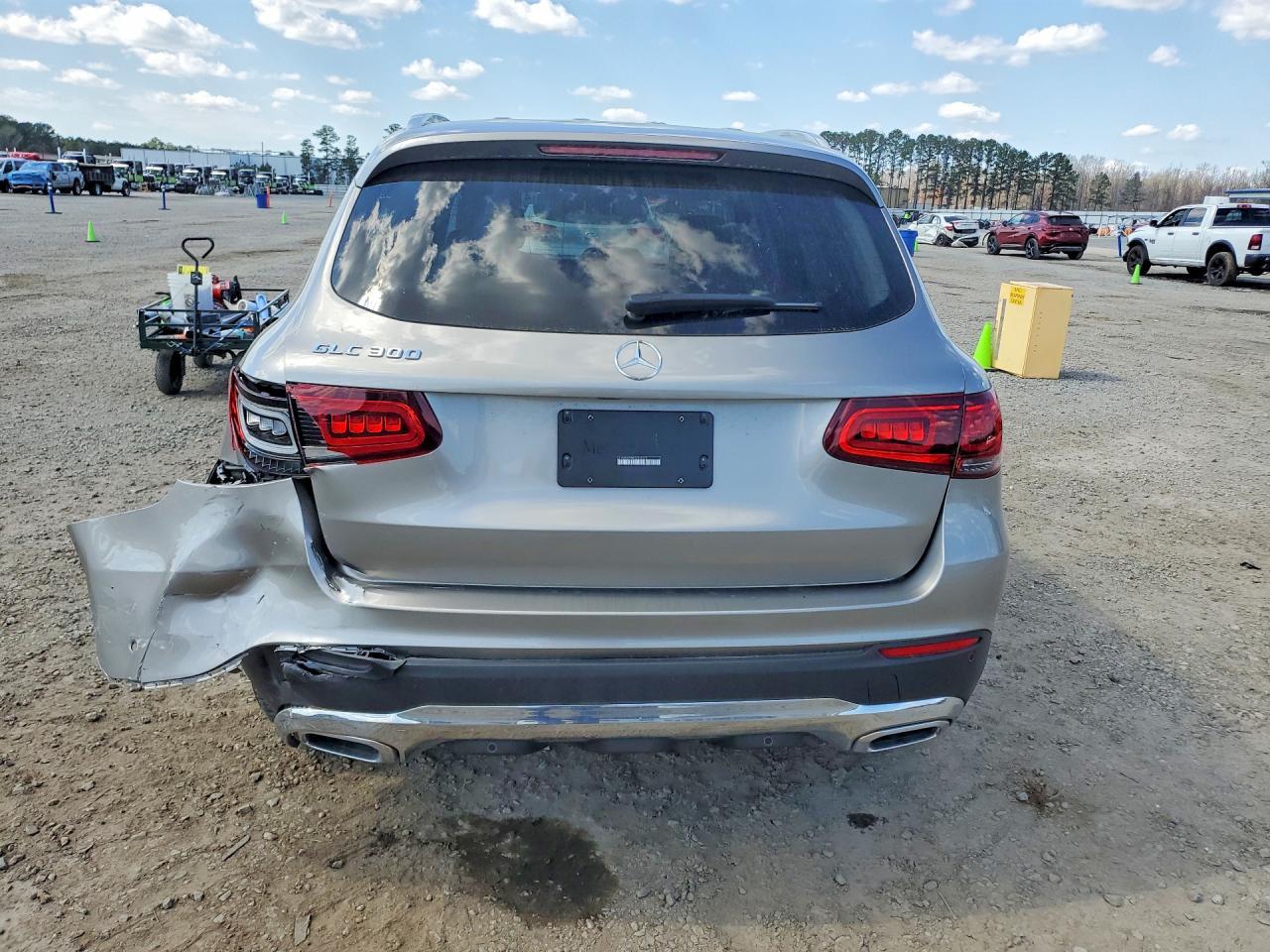 2022 Mercedes Benz Glc 300 - Фото 6