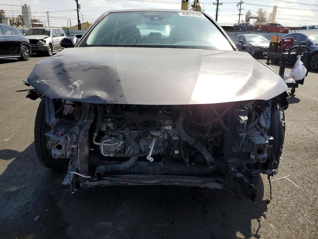 2022 Toyota Camry Se - Фото 5