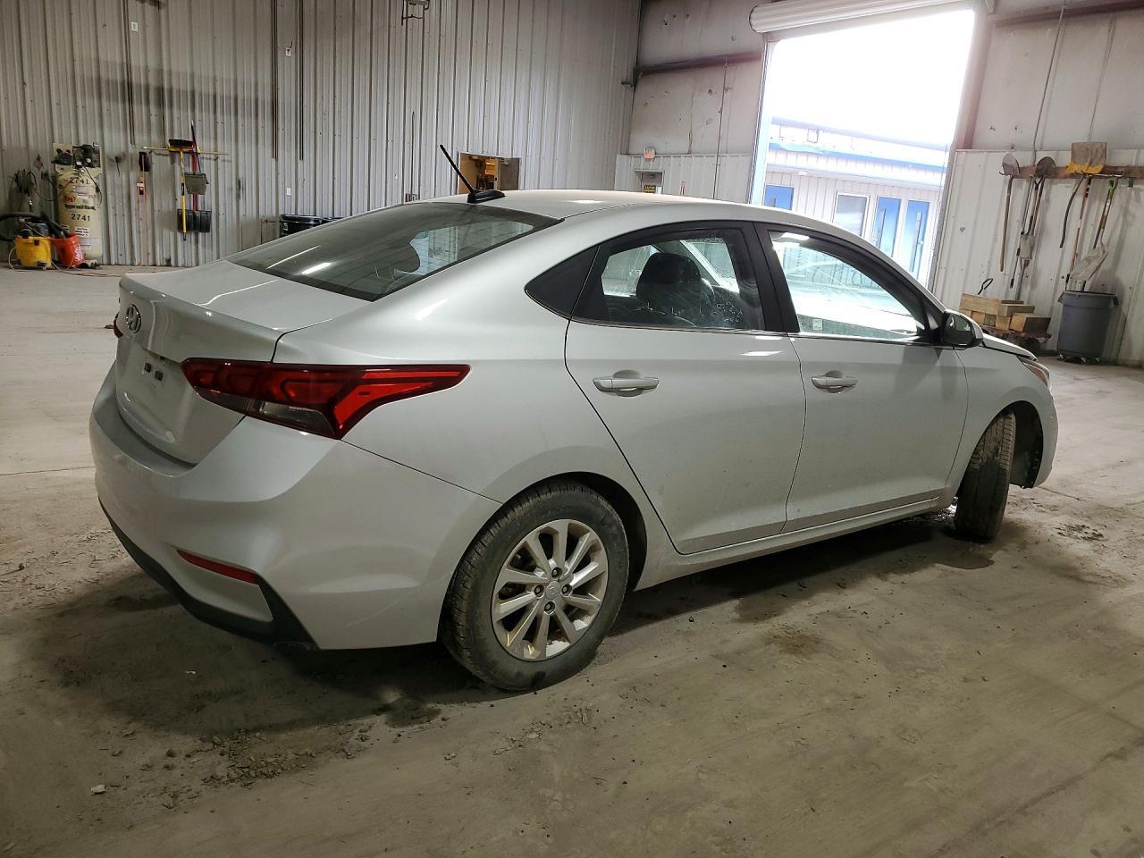 2020 Hyundai Accent Sel - Фото 3