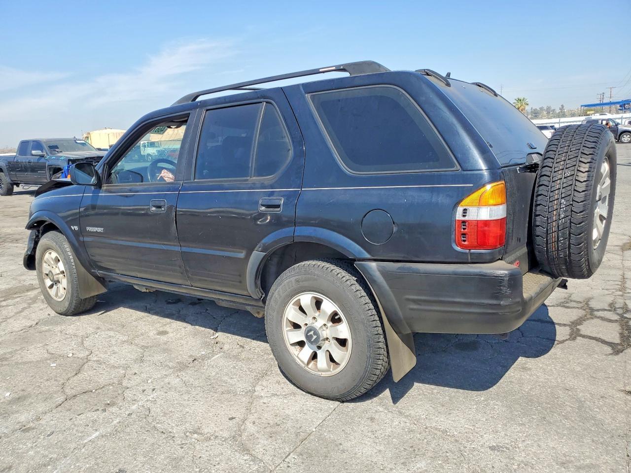 1999 Honda Passport Ex - Image 2