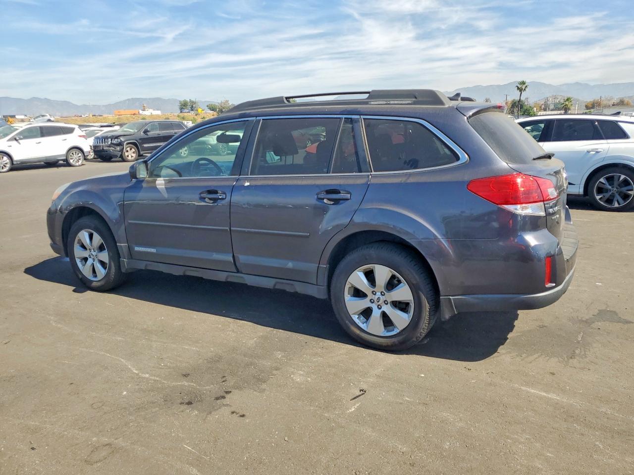 2012 Subaru Outback 2.5I Limited - Image 2