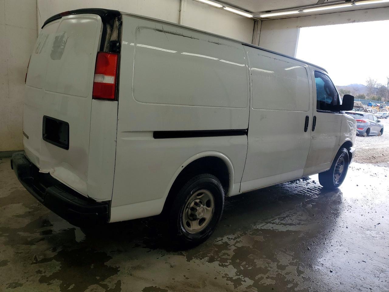 2020 Chevy Express G2500 Cargo - R & D - Pri Fleet - Ck Eng Lt On - Image 3