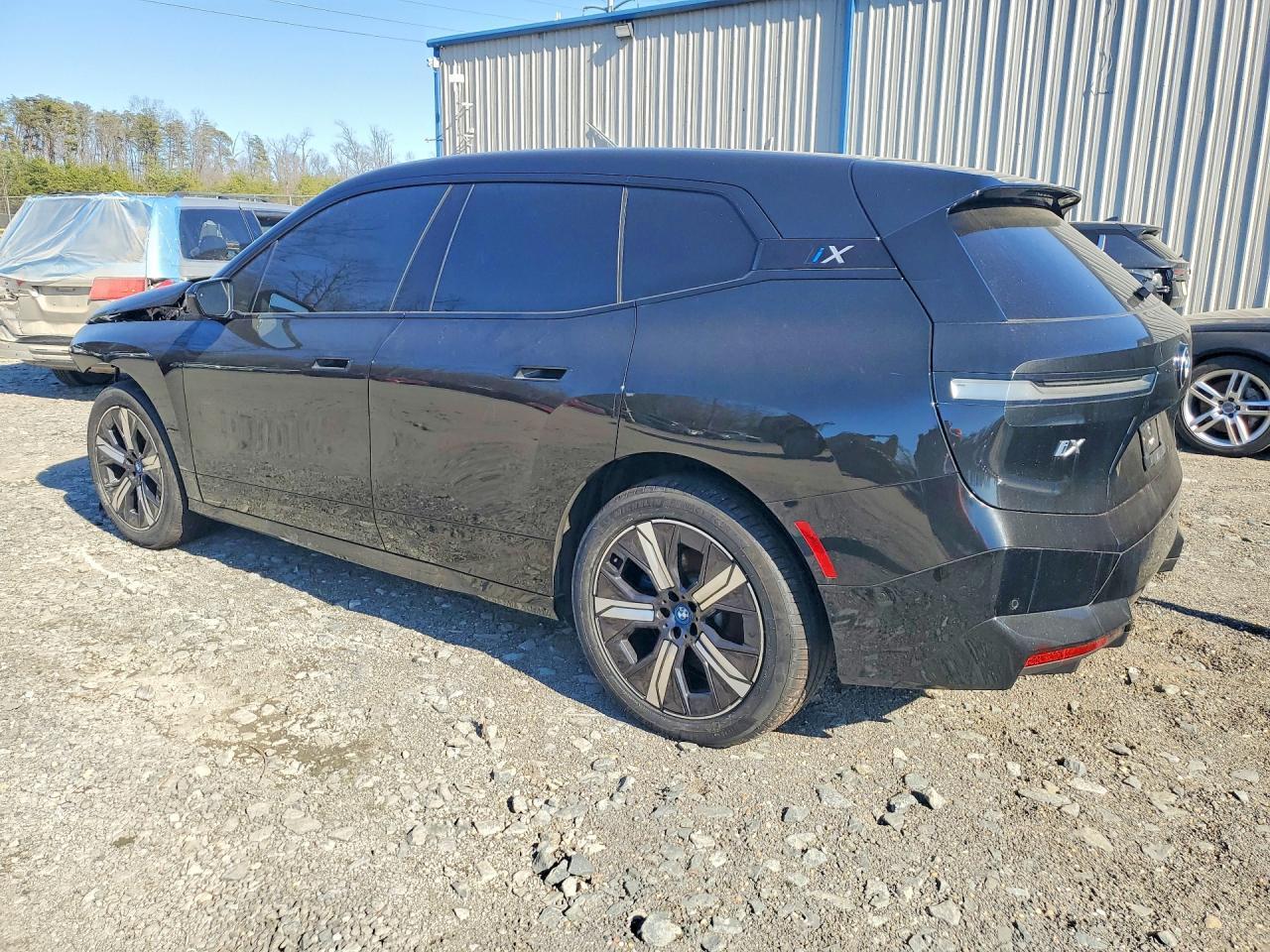 2023 BMW Ix xDrive50 - Фото 2