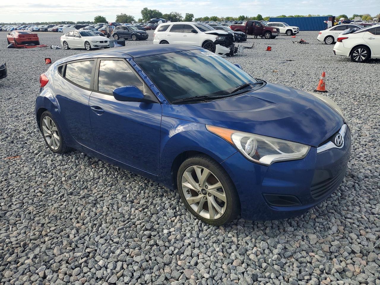 2016 Hyundai Veloster Base - Фото 4