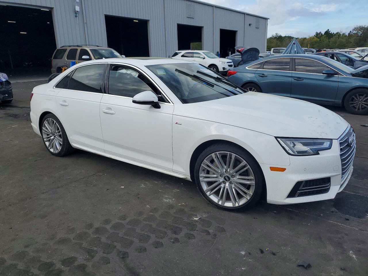 2017 Audi A4 Premium Plus - Фото 4