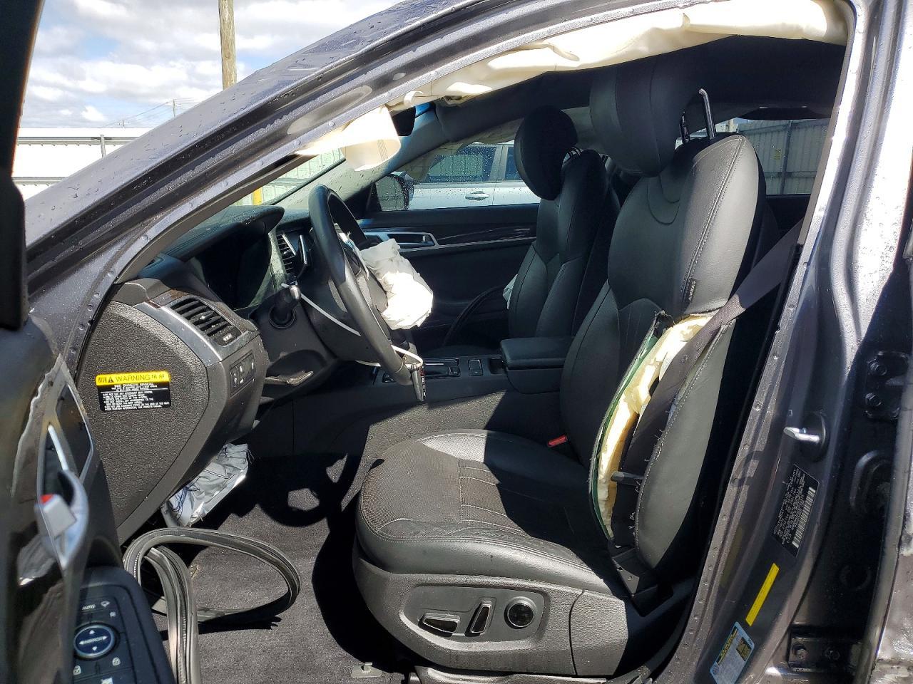 2016 Hyundai Genesis 3.8L - Фото 7