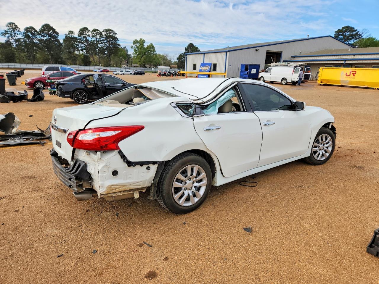 2017 Nissan Altima 2.5 S - Image 3