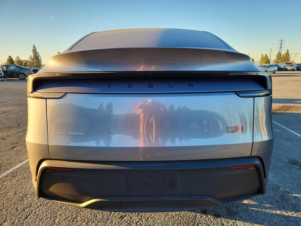 2026 Tesla Model Y - Фото 6