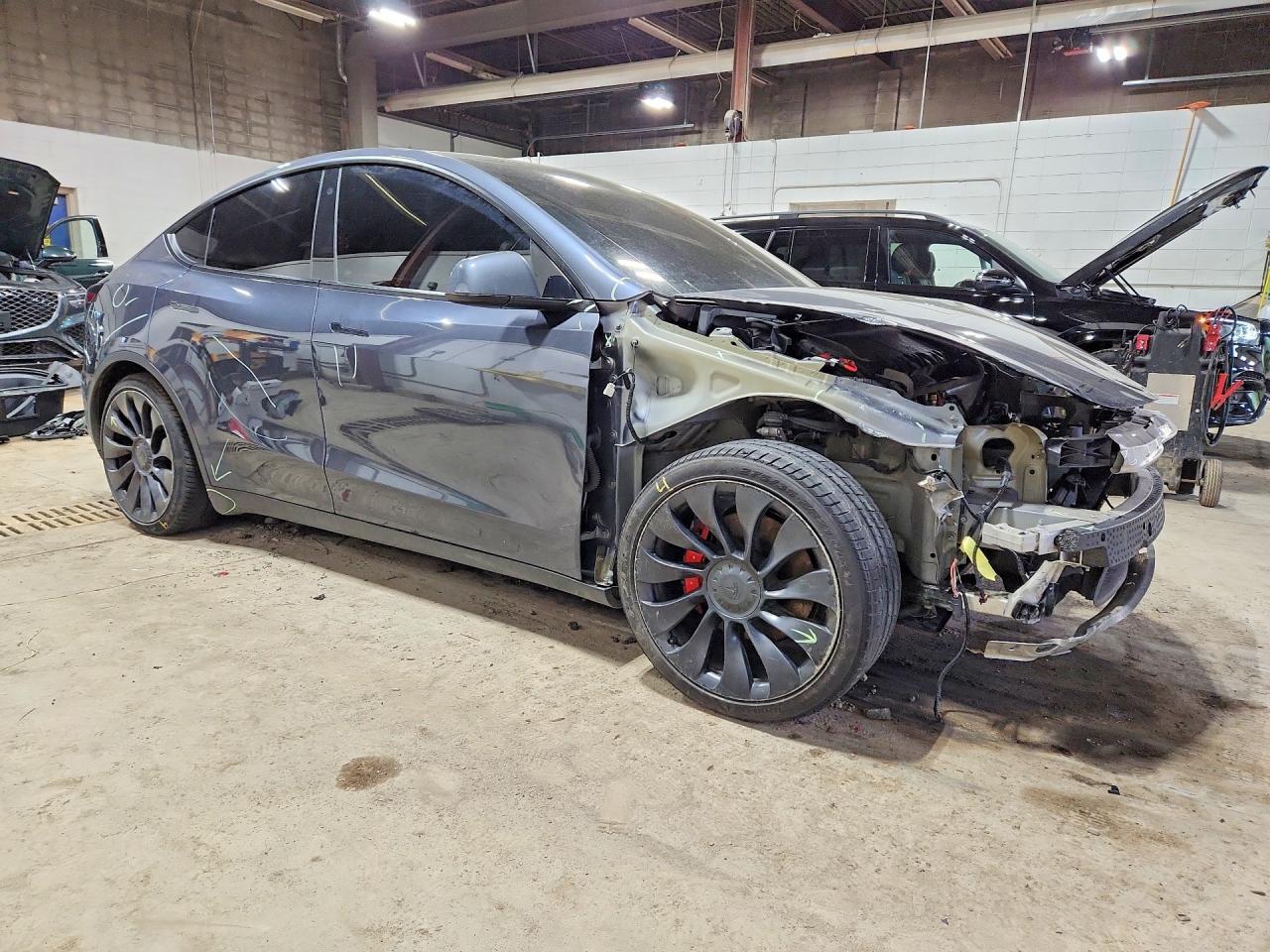 2022 Tesla Model Y - Фото 4