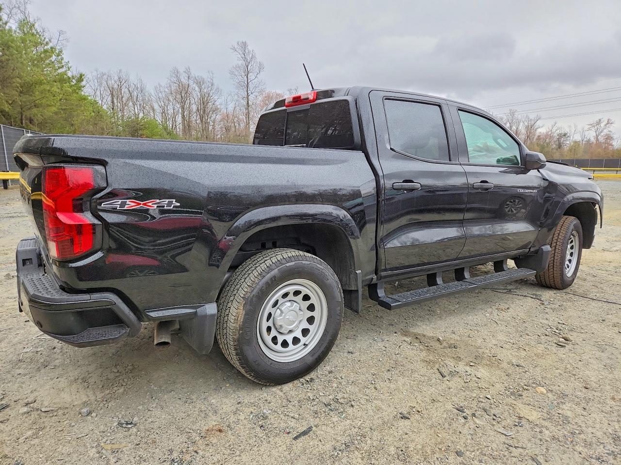 2026 Chevrolet Colorado - Image 3