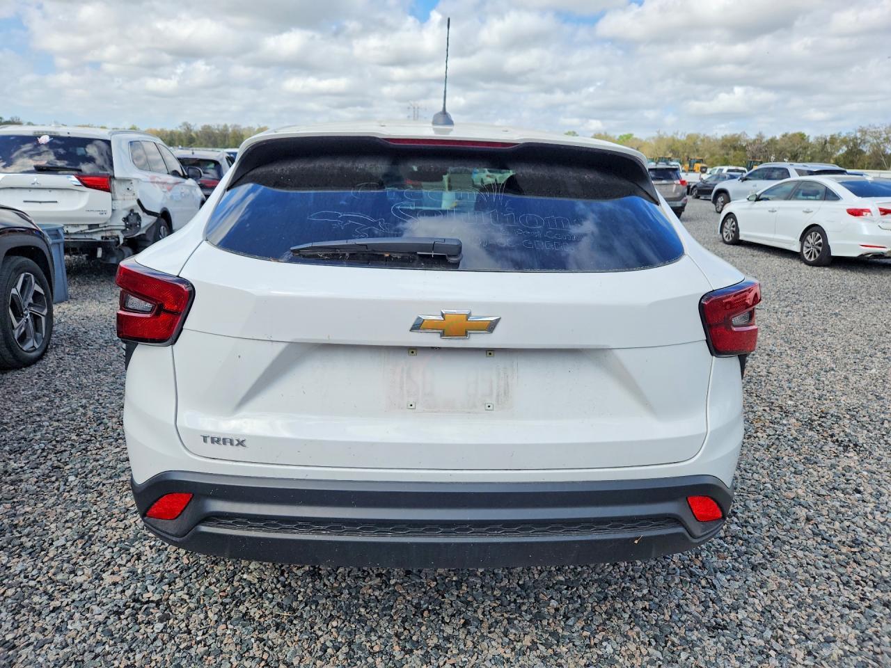2024 Chevrolet Trax Ls - Image 6