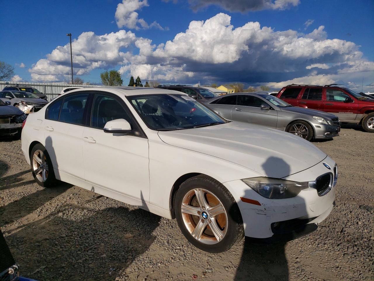 2014 BMW 328 I Sulev - Image 4