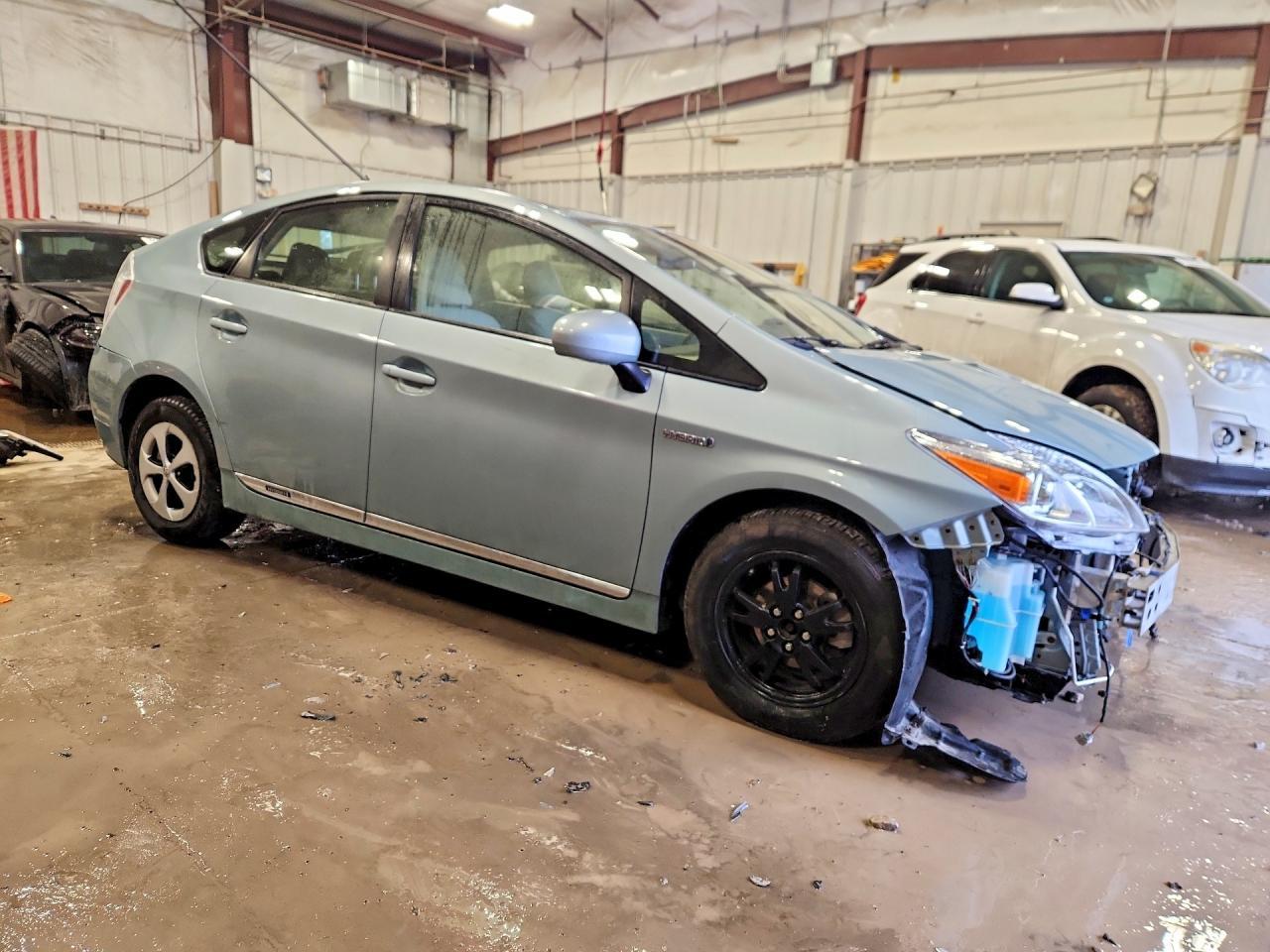 2012 Toyota Prius Three - Image 4