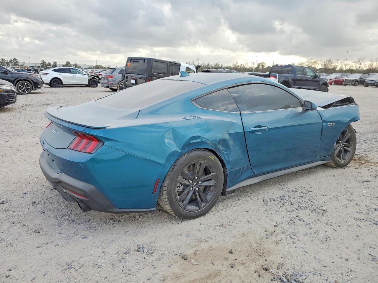 2026 Ford Mustang - Фото 3
