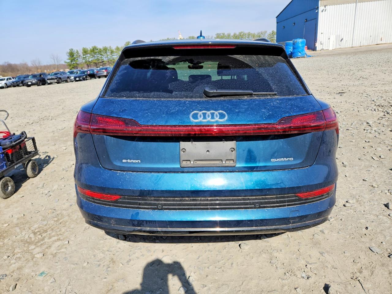 2023 Audi E-Tron Premium - Image 6