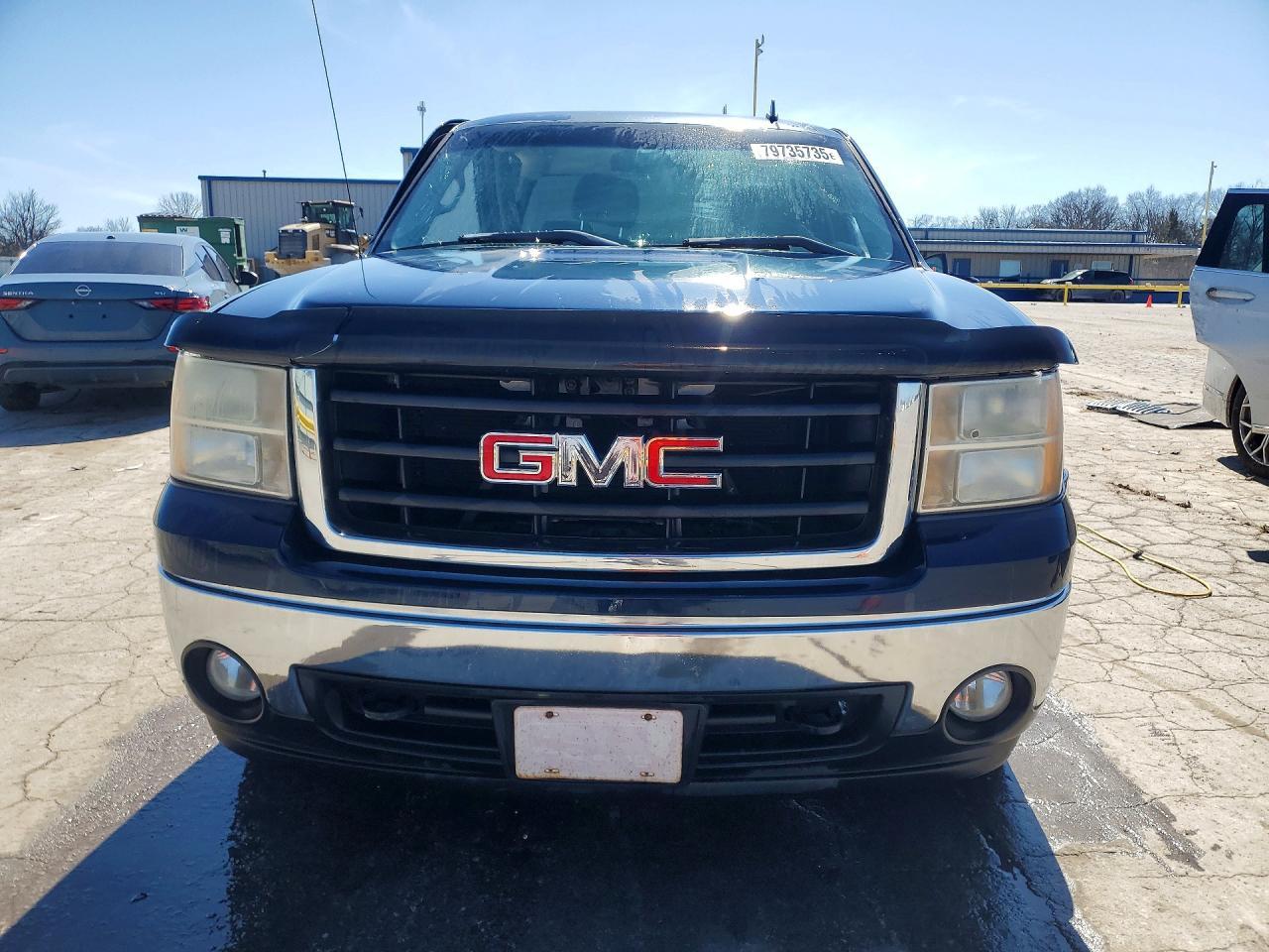 2007 GMC New Sierra C1500 - Image 5