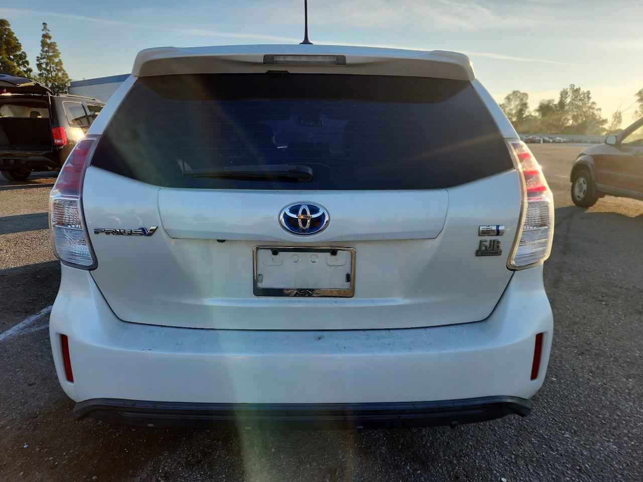 2017 Toyota Prius V Three - Фото 6