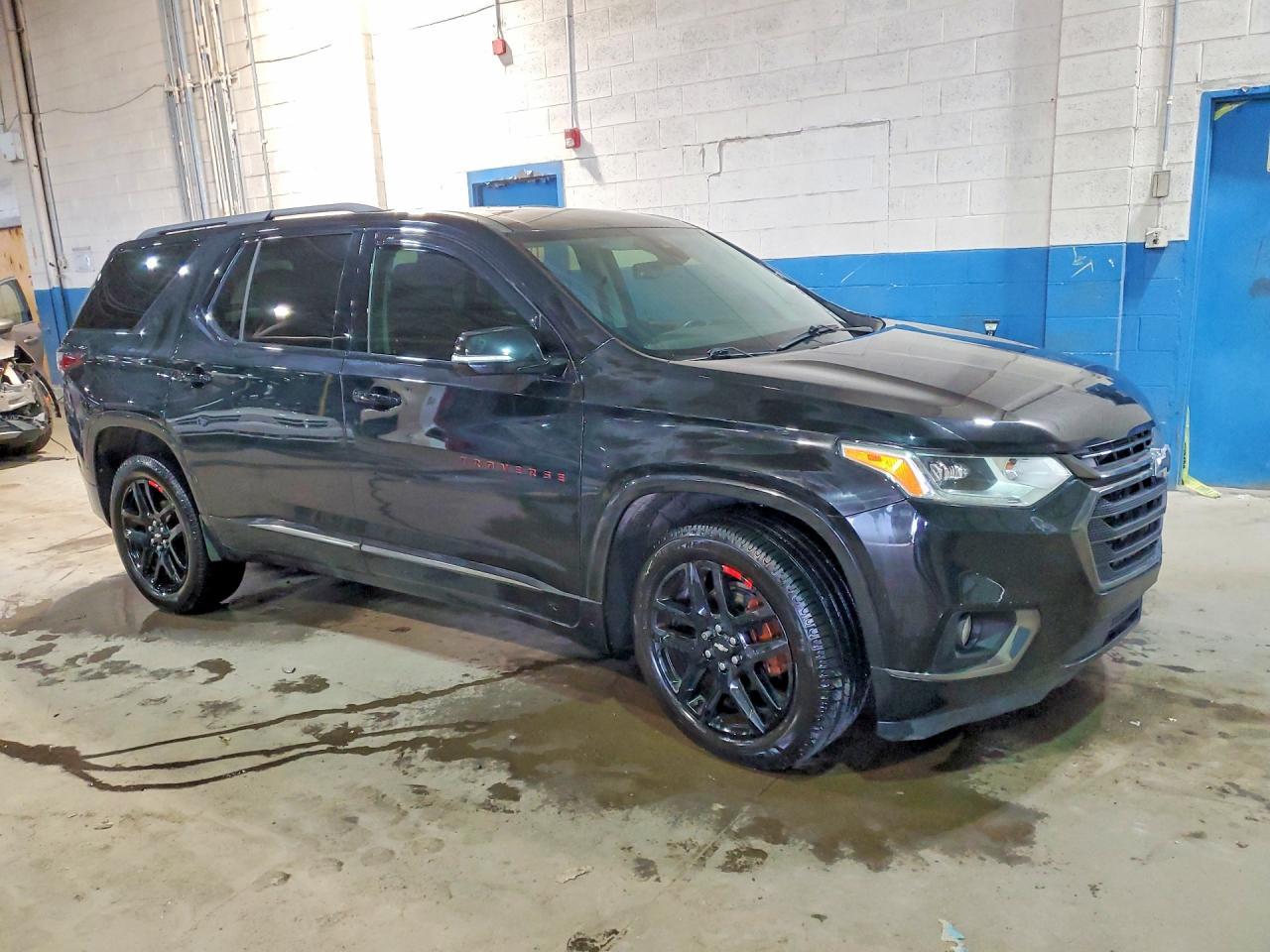 2019 Chevrolet Traverse Premier - Image 4