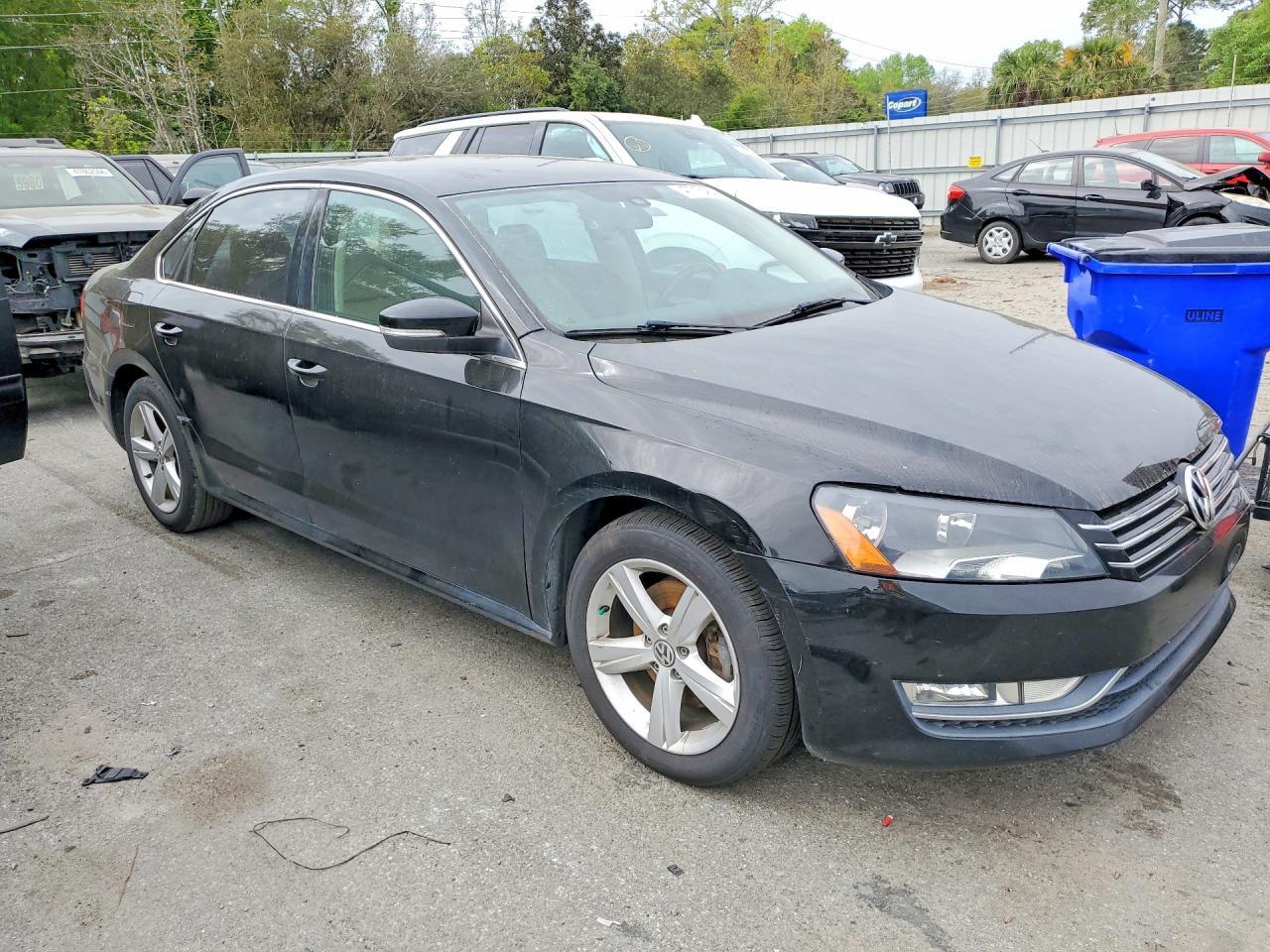 2015 Volkswagen Passat S - Фото 4