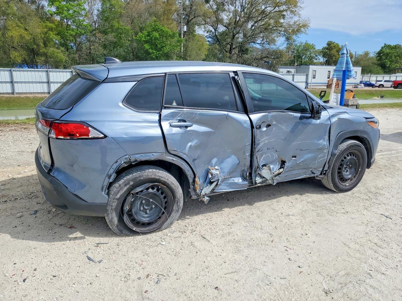 2024 Toyota Corolla Cross L - Фото 3