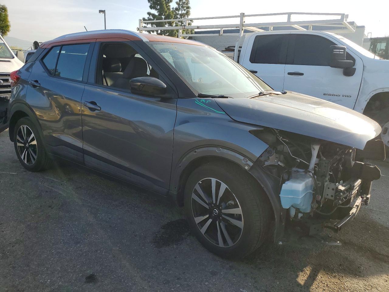 2020 Nissan Kicks Sv - Image 4