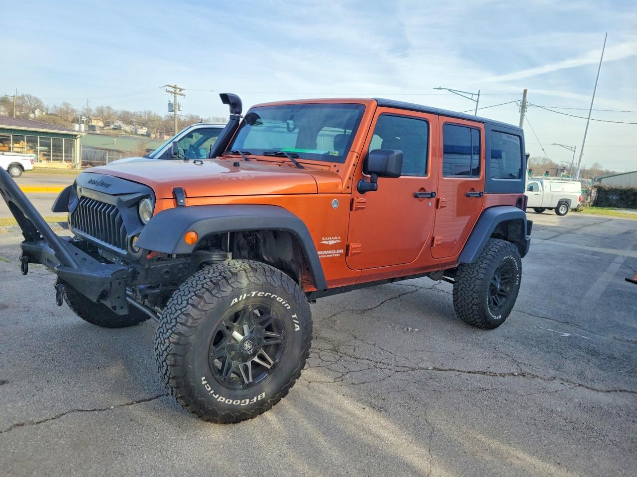 2011 Jeep Wrangler Unlimited Sahara - Image 2