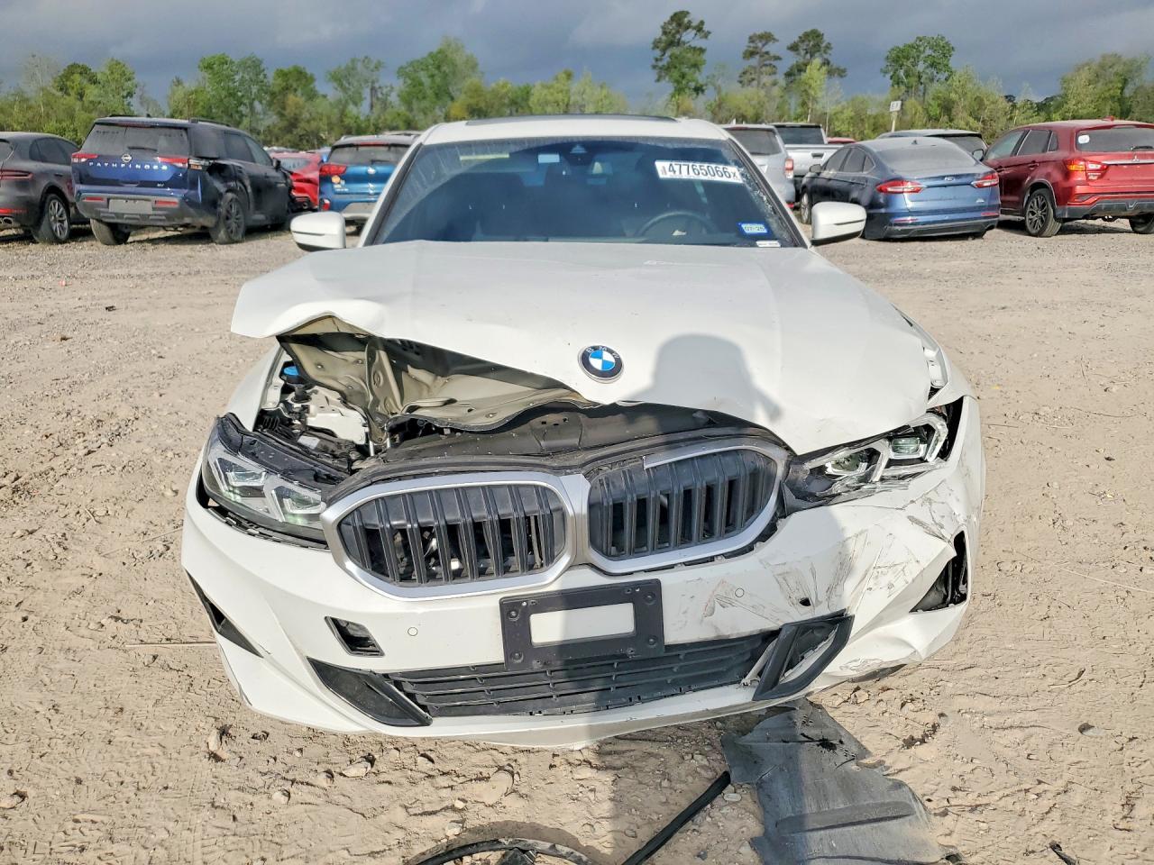 2024 BMW 330I - Image 5