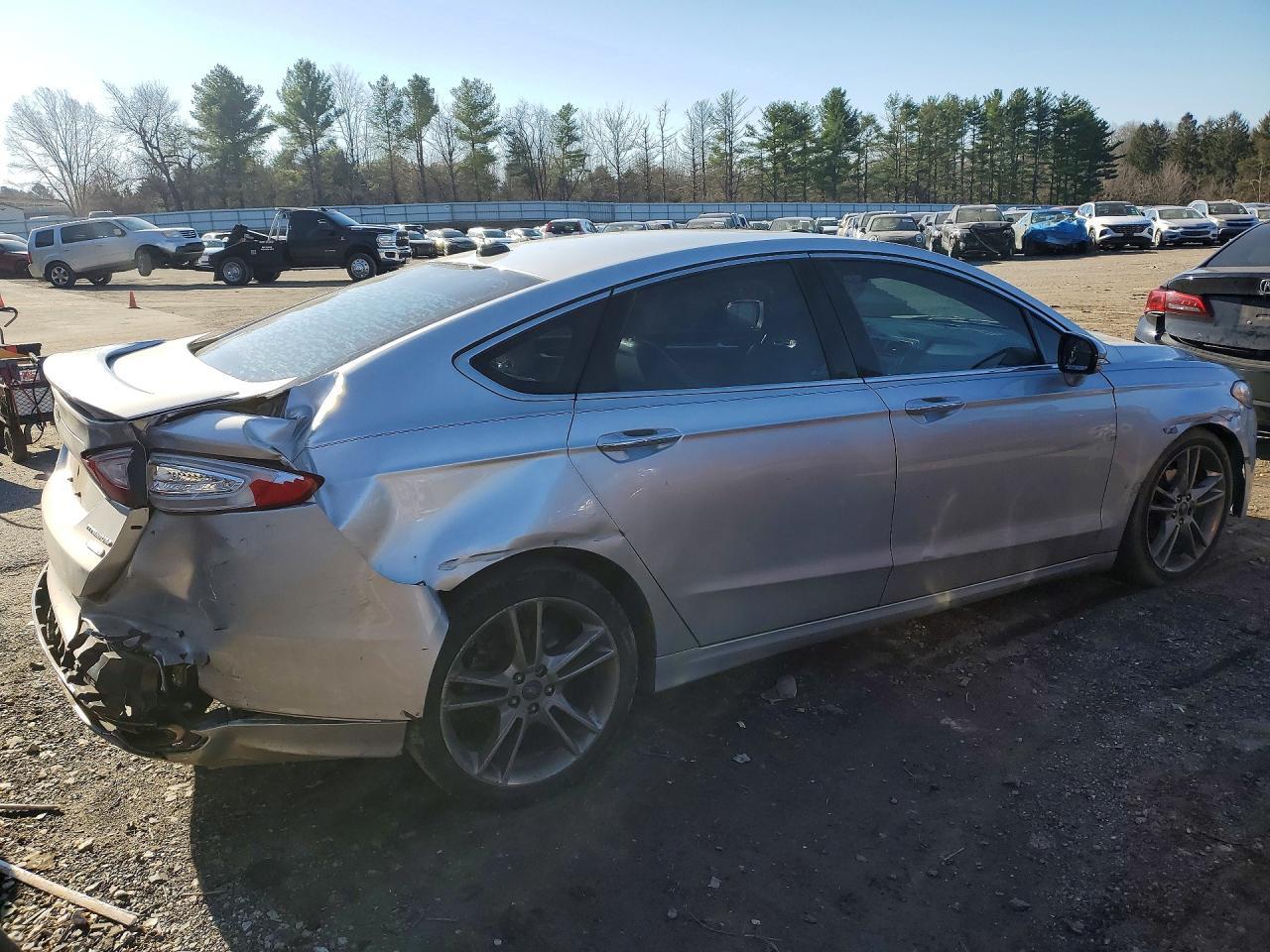 2015 Ford Fusion Titanium - Image 3