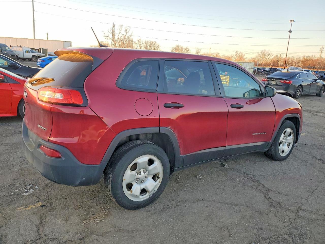 2016 Jeep Cherokee Sport - Фото 3