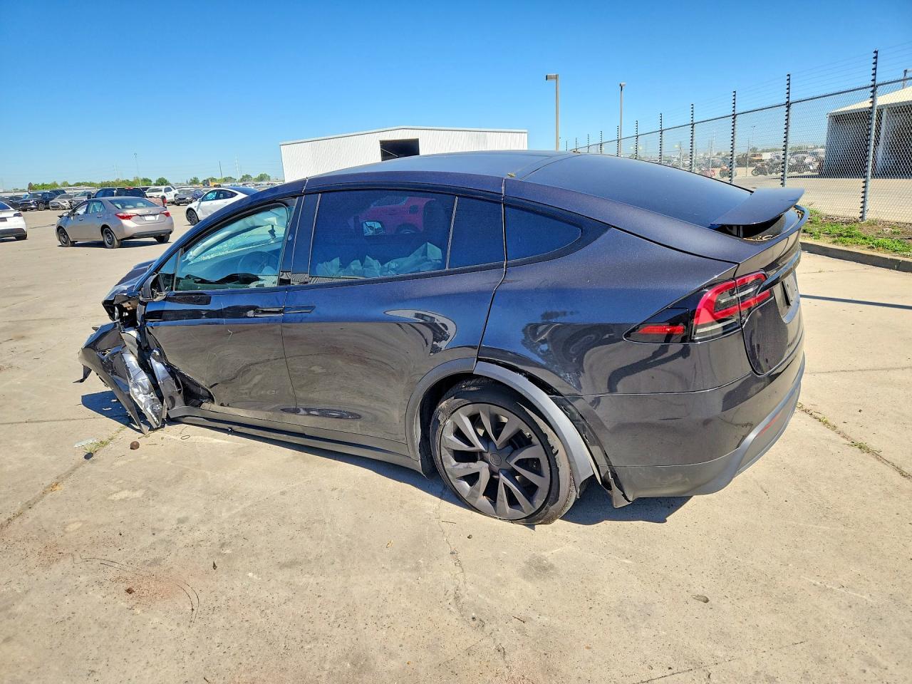 2024 Tesla Model X - Фото 2