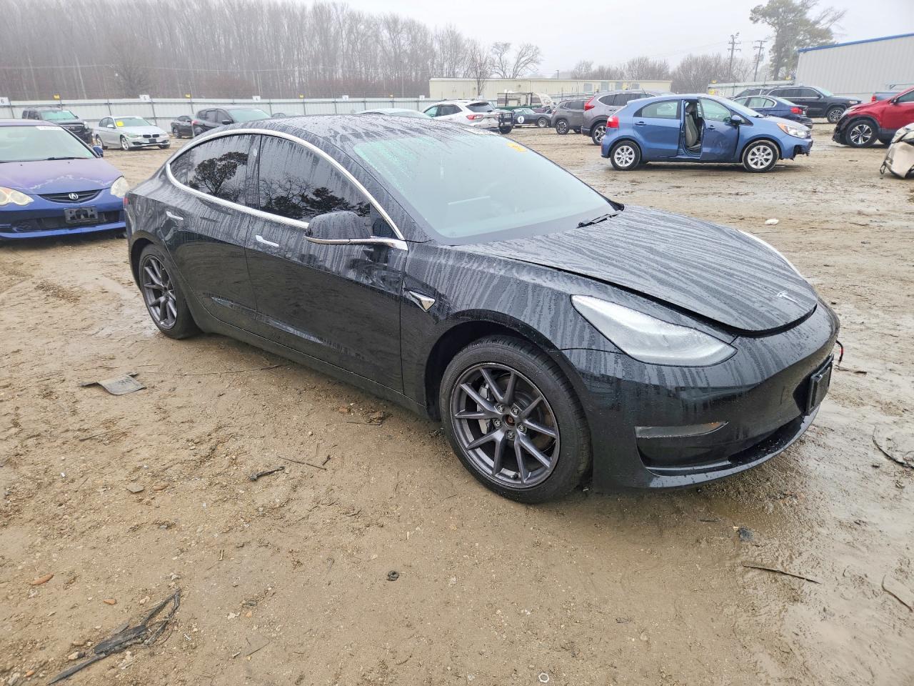 2019 Tesla Model 3 - Фото 4