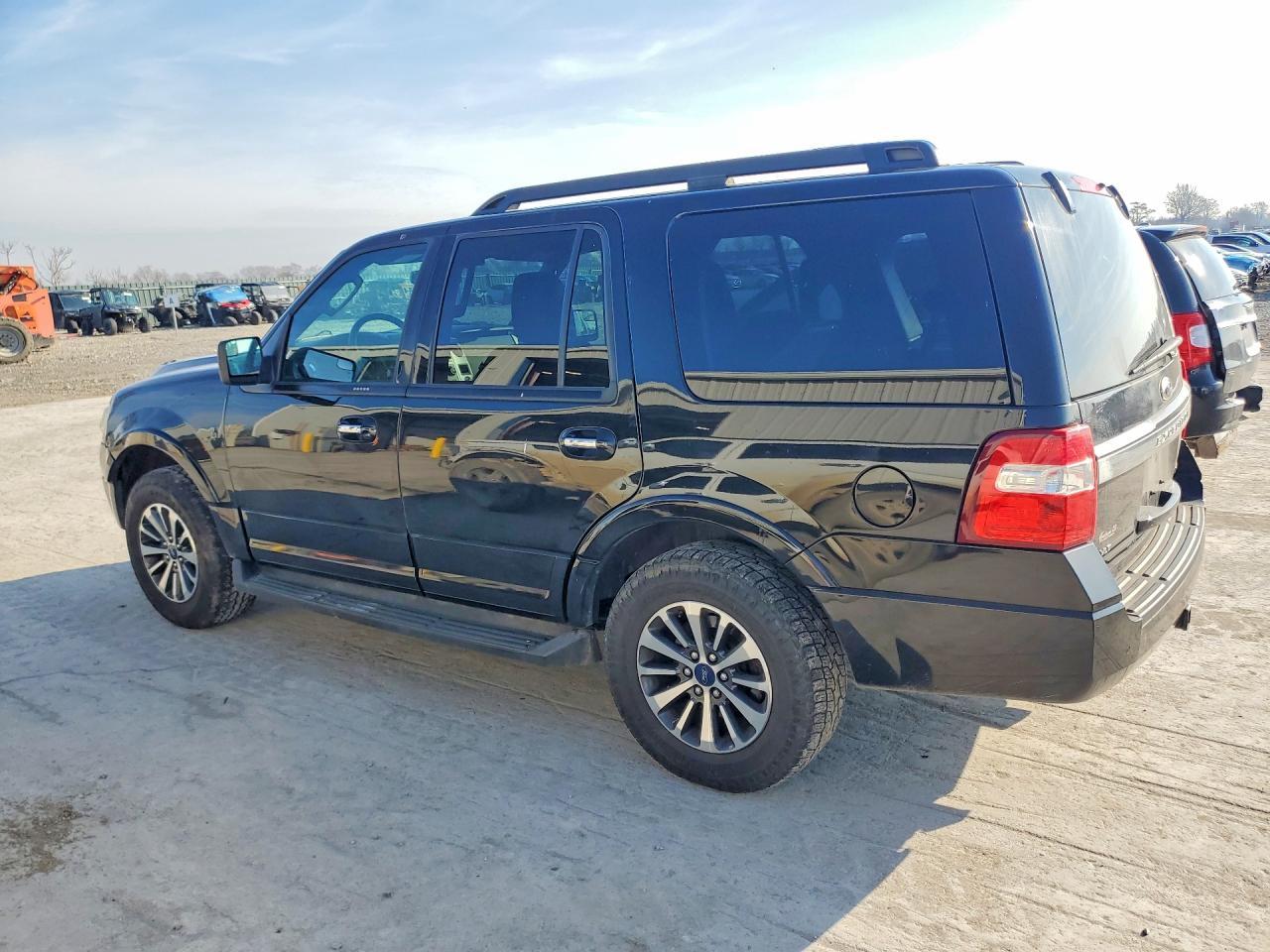 2016 Ford Expedition Xlt - Фото 2