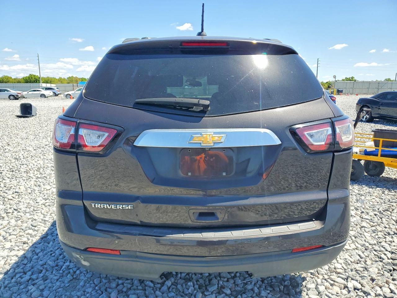 2017 Chevrolet Traverse Ls - Фото 6