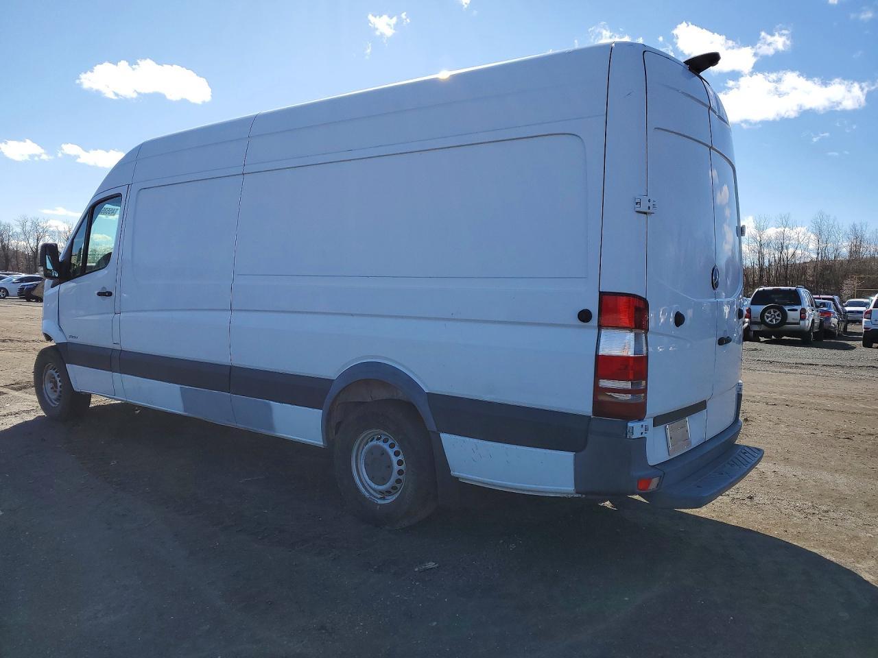 2015 Mercedes-Benz Sprinter 2500 - Image 2