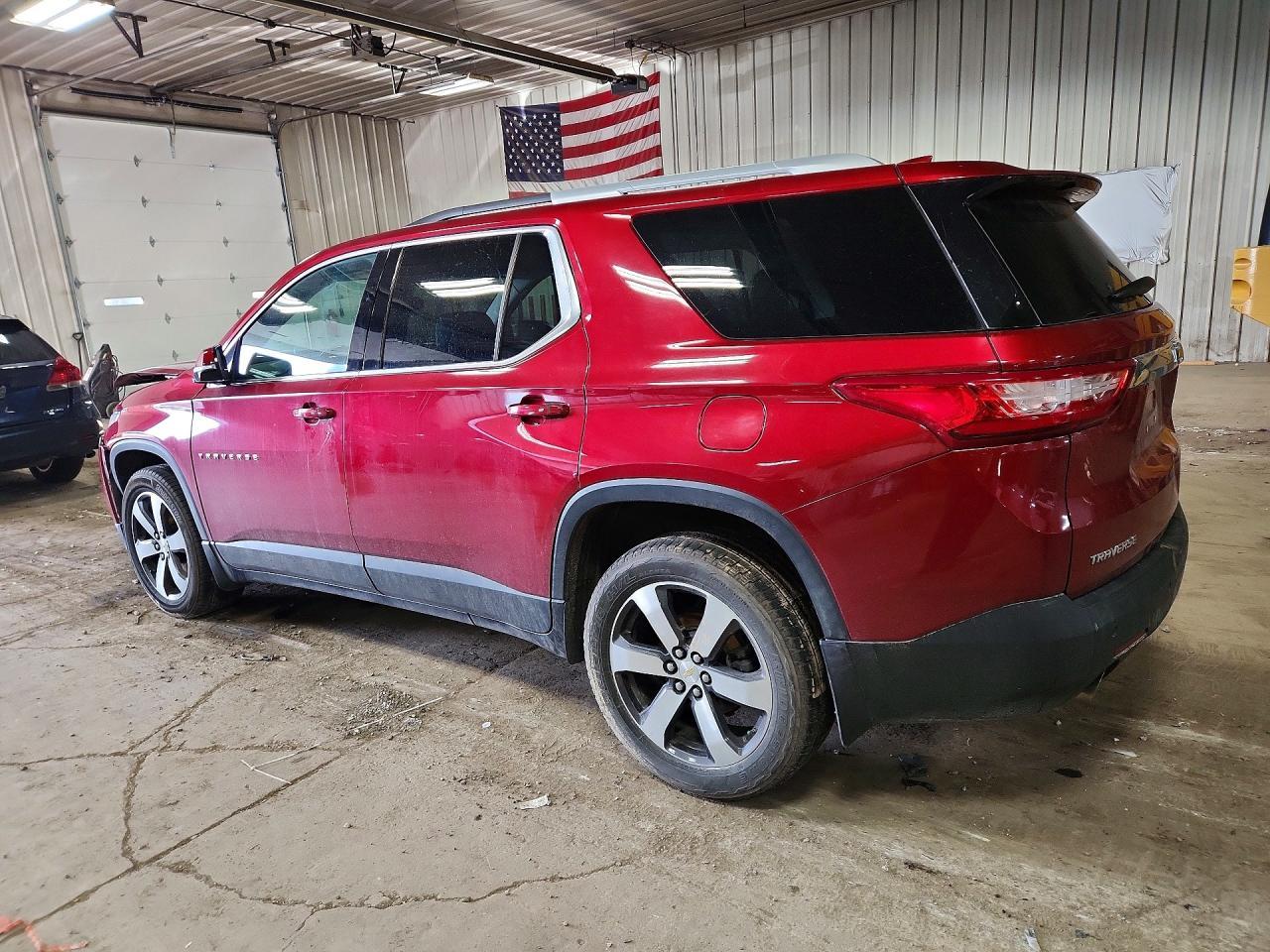 2018 Chevrolet Traverse Lt - Фото 2