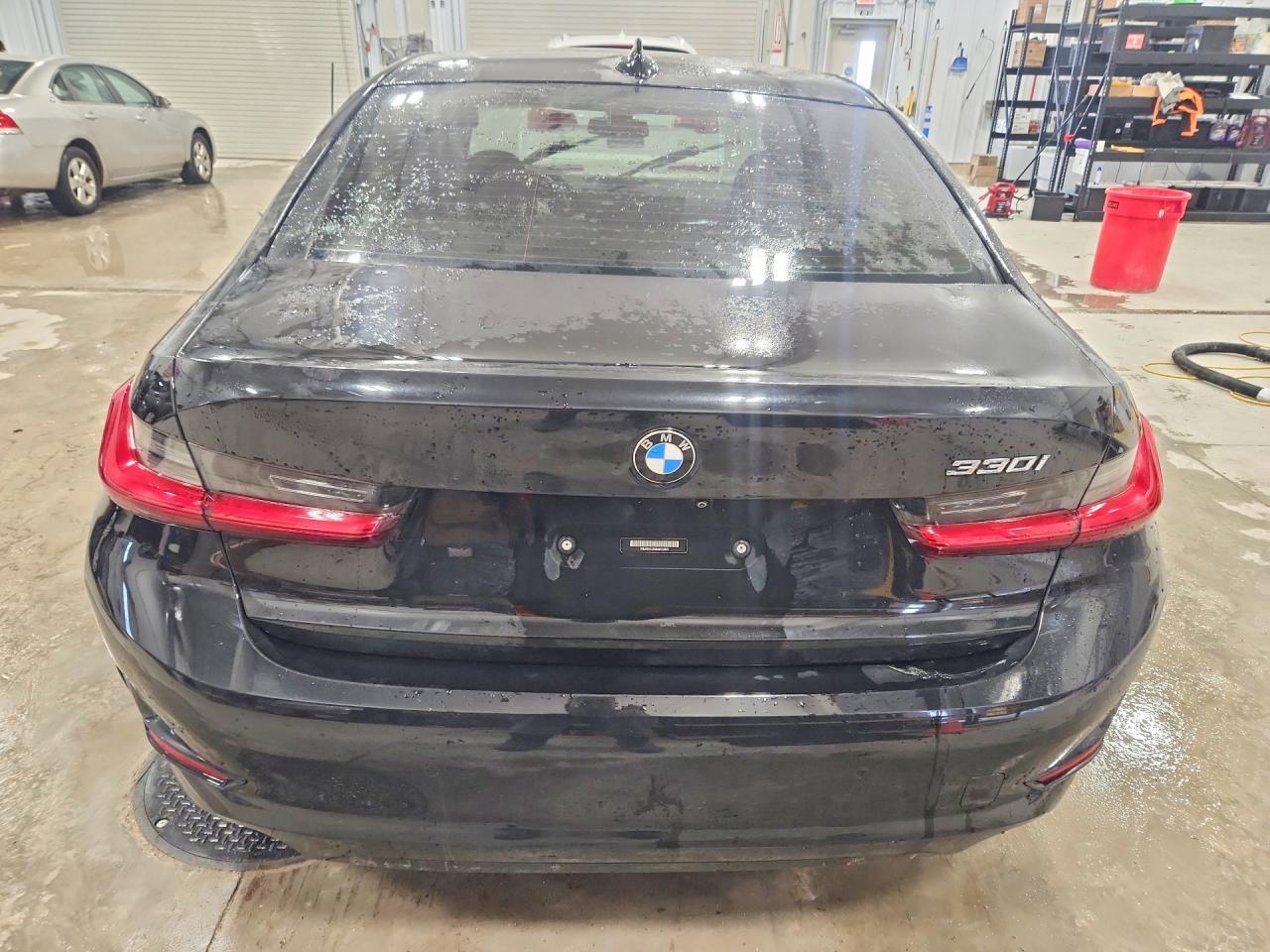 2019 BMW 330I - Фото 6
