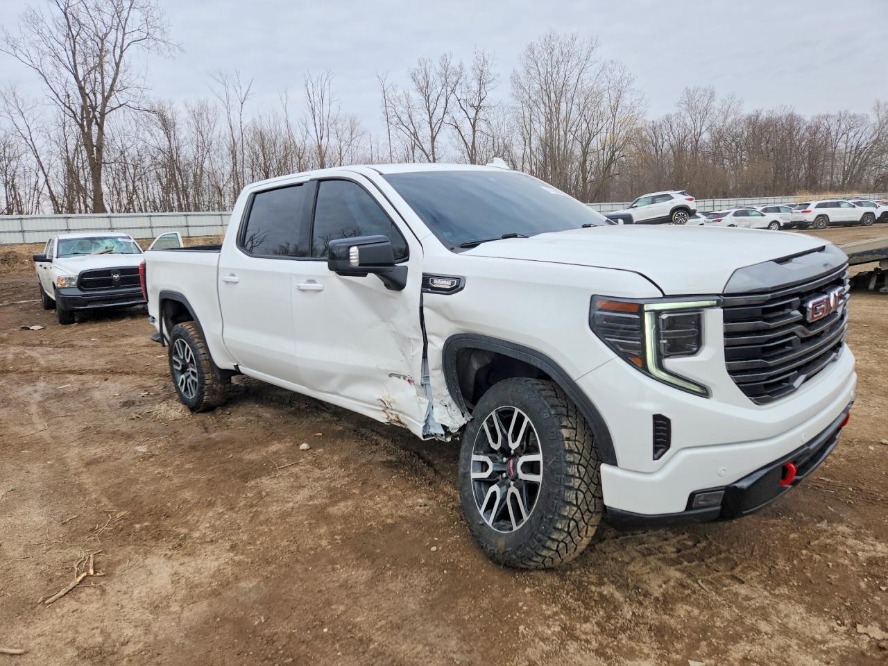 2023 GMC Sierra K1500 At4 - Фото 4